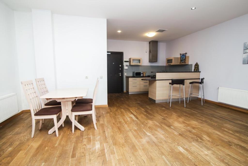 Bc Apartments Tbilisi Eksteriør billede
